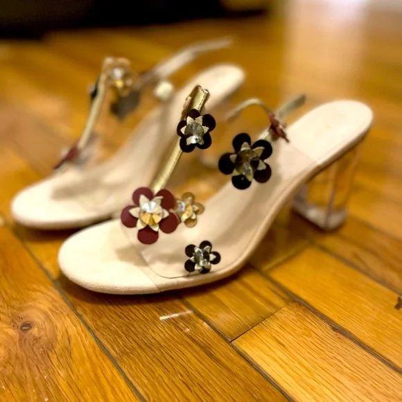 New never worn. Very beautiful with short dress or with business style . - Picture 1 of 8